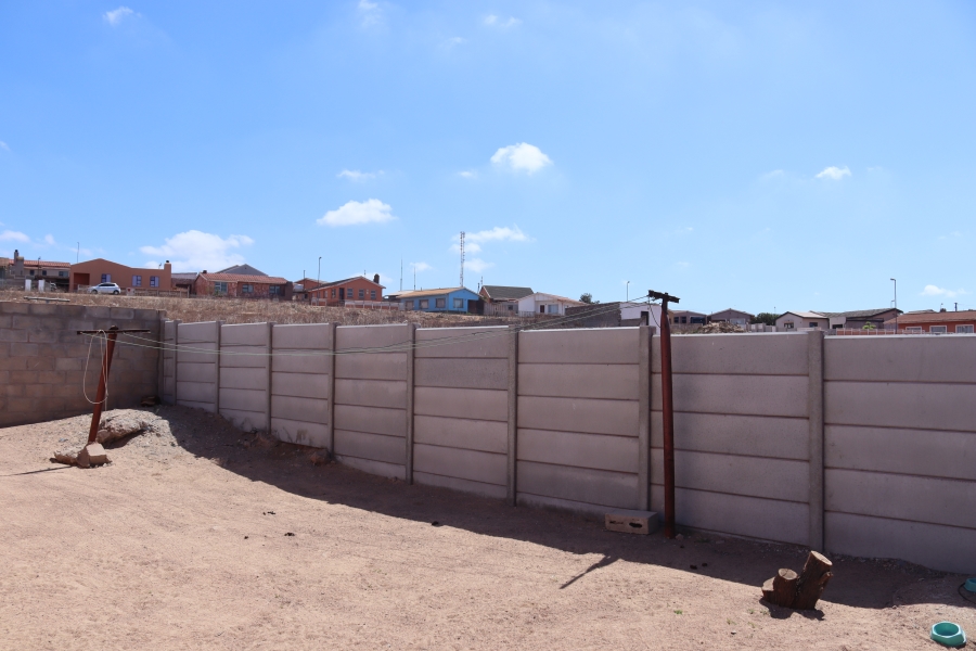 3 Bedroom Property for Sale in Louwville Western Cape